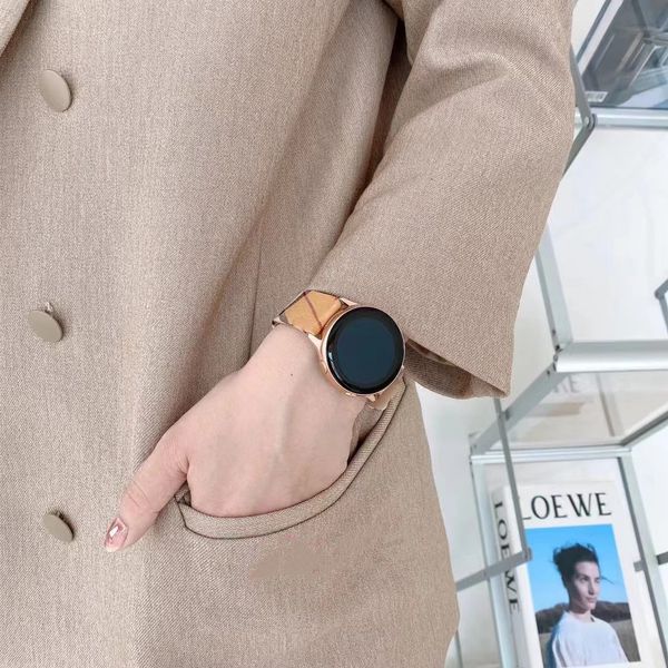 Bracelets de montre de luxe Bracelet 20mm 22mm pour Samsung Galaxy Watch 4 active 2 3 Tissu en cuir PU Bracelet d'affaires classique Huawei Watchstrap gt 2/3 / Pro Watchstraps for Women