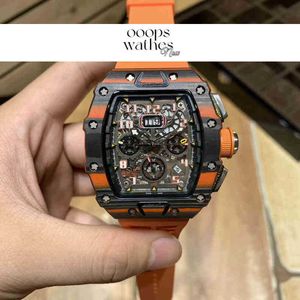 Fecha de reloj de lujo Mecánica para hombres de lujo relojes Wallwatch Business Leisure Fibra de carbono Personalidad Automática Mecánica Tide Tide Calen