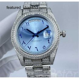 Reloj de lujo Full Diamond VVS reloj de diamantes plateado 41 mm esfera azul números arábigos semana y fecha automático mecánico brillante Ice out