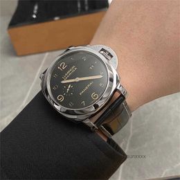 Luxury Watch Men's Men's Automatic Mechanical Watch Sports Watch 2024 New Brand Watch Sapphire Mirror Leather STRAP 40 44 mm Diamètre Timer Corloge de montre G7J2