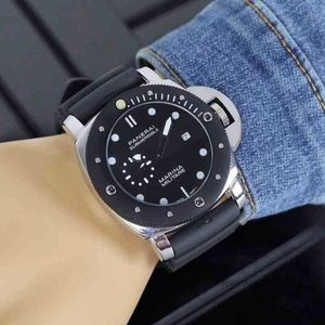 Luxury Watch Men's Men's Automatic Mechanical Watch Sports Watch 2024 New Brand Watch Sapphire Mirror Leather Strap 40 44 mm Diamètre Timer horloge TZ9H