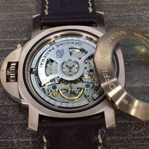Luxe horloge Herenhorloge Automatisch mechanisch uurwerk met nachtlampje en datum Waterdicht panerhorloge C8rn