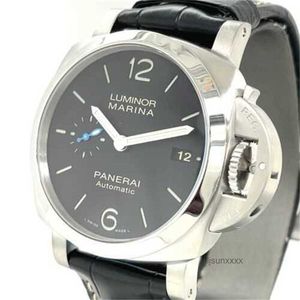 Luxury Watch Mens Automatic Mechanical Watch Sports Watch 2024 New Brand Watch Sapphire Mirror Le cuir STRAP 40 44 mm Diamètre Timer Corloge CUM2