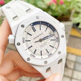 Relojes de lujo Audemar Pigue Royal Oak Relojes de pulsera Reloj mecánico 15707CB Cerámica blanca Placa blanca Cuarto Azul Moda Ocio Negocios Deportes Máquina WNOA1