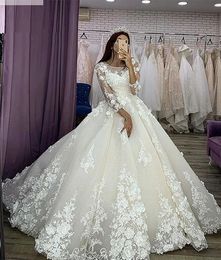 Robe de mariée de luxe avec des appliques florales 3D, manches longues, princesse, col rond, paillettes, tulle, dentelle ivoire, 2024