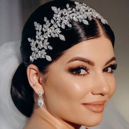 Accessoires de bijoux de cheveux de mariage de luxe bandeau de mariée cristal zircone femmes élégantes diadèmes couronnes coiffure casque de mariée 240301