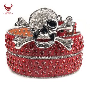 Cinturón de lujo con tachuelas de vaquero occidental para hombre, hebilla de calavera extraíble Rockstar, cuero PU barato, cinturón rojo brillante con diamantes de imitación