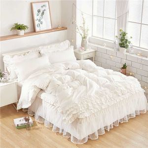 Ensembles de literie de luxe blanc pour enfants filles Queen Twin King size housse de couette en dentelle jupe de lit ensemble taie d'oreiller literie de mariage 210706
