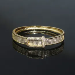 Luxe brede band Bracelet Micro Pave 5a witte kubieke zirkonia cz buckle band bangle voor vrouwen minnaar sieraden groothandel