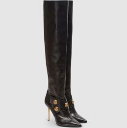 Luxury Winter Brand Women Alma Over-the-Knee Boots Stiletto Heel Grabado Botones de metal dorado Booties Destino de novia Elegante Caminata Eu35-43