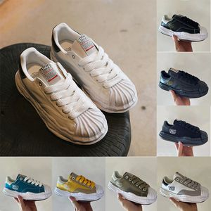 Luxury avec boîte Maison décontractée Mihara Yasuhiro Nouvelle plate-forme à bas de forme basse TOE Men de créateur Chaussures Femme Rubber Sole Sports Trainers