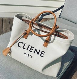 Luxe Femme celins TRIOMPHE CANVAS Bag nylon Linen Shoulder Véritable pochette de voyage Designer Raphias bag men haute capacité fourre-tout sac à main bandoulière sacs de plage