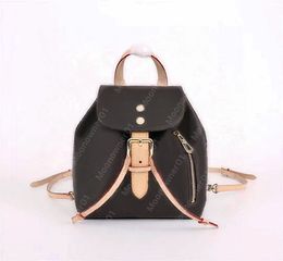 femmes de luxe Sacs Designer sac mini sac à dos sperone mini épaules en cuir véritable Mode Téléphone poche monnaie compartiment M44026
