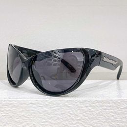 Luxe vrouwelijke ontwerper Black Half Frame zonnebril BB0201S Men Oversized Black Acetate Masker Zonnebril UV400 Zwarte lens Passende Buiten Sports Protective Bil