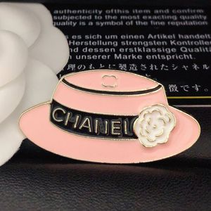 Luxe Femmes Hommes Designer Marque Lettre Broches Cristal Perle Pot De Fleur Or Argent Sceau En Acier Top Qualité Bijoux Broche Broche Mariage Fête De Noël Cadeau Accessoire