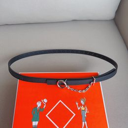 Mujeres de lujo Cinturón de cuero Epsom Diseñador de calidad superior Cinturones negros 100% piel de becerro 13 mm Hebilla suave Vestido de verano para mujer Cinturones con caja