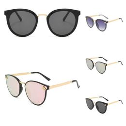 Luxe Dames Heren Mode groothandel Zonnebrillen lenzenvloeistof Frames Merken Multicolor Klassieke Brillen Rijden Sport Shading Trend