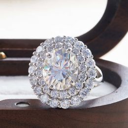 Femmes de luxe Moisanite Diamond anneaux 925 Silver Pass Test Total 6ct D Couleur VVS Moisanite Ring pour le mariage de la fête Belle taille cadeau 5-10