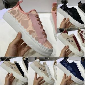 Zapatos de mujer de lujo Zapatillas de deporte de marca Zapatos de diseñador Zapatilla de deporte Brocado floral Cuero genuino Mujer Cordón de zapato bordado por bolsas Tamaño del zapato 35-40