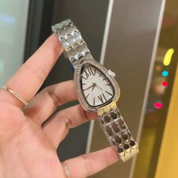Reloj de mujeres de lujo, tamaño de 32 mm del reloj de damas adopta la forma de serpiente de tipo doble envolvente movimiento de cuarzo importado bisel de diamante