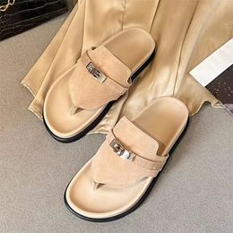 Luxe vrouwen Slippers schoenen Empire Sandaal Beige Sable blanc Designer dame Zomer Flip Flops Metal Button Platform Sandalen
