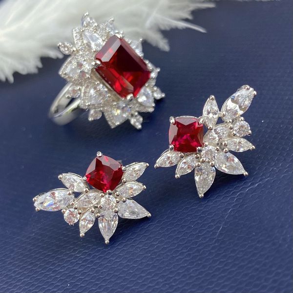 Joyería de boda de lujo para mujer S925 Plata de ley Cuadrado rojo Anillo de piedras preciosas Ojo de caballo de alto carbono Diamante 18k Chapado en oro blanco