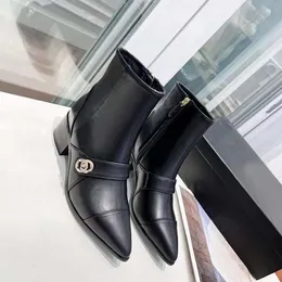 Botas de lujo Botas de mujer Brand de ternero Otoño e Invierno Botas Knight Boots Fashion Fashion Casual Shoes Tamaño 35-41 con caja