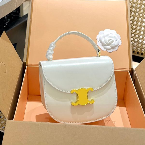 Bolso de hombro de cadena de diseñador para mujer de lujo Mini BESACE TRIOMPHE Bolsos de mano Bolsos de mano con solapa de embrague Monedero Monedero Cintura con cerrojo sólido Marca C Bolsos