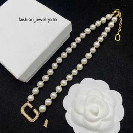 Colliers de chaîne de bijoux de créateurs de femmes de luxe à la mode pour les femmes en acier inoxydable collier de liaison en or plaqué