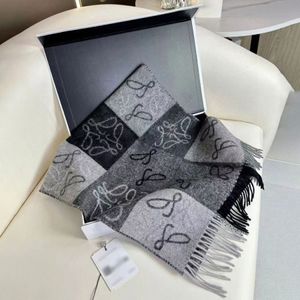 Luxe Femmes Loewee Hommes Écharpe Foulards Cachemire Pour Femmes Écharpes Designer Hommes Châle Echarpe Luxe Lettre D'impression De Mode Y2j9 #