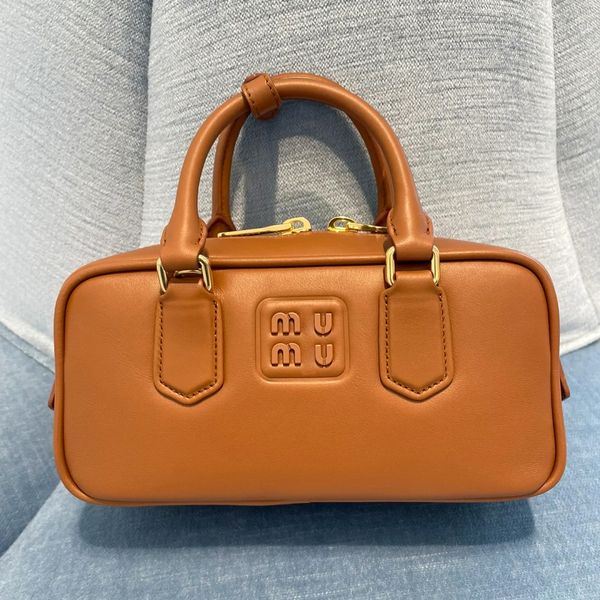 Miui lolita cool girl diseñador bolso de lujo para mujer para hombre Arcadie bolsos de embrague cruz cuerpo bolso de mano moda cuero genuino manija superior vacaciones bolsos de hombro taleguilla