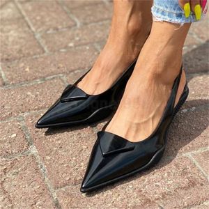 Sandales de luxe pour femmes pompes triangle logo Designer dames dames chaussures robes sexy slingback élégant gauze décoratif décoratif calico lisse en cuir bas basse talon slingback