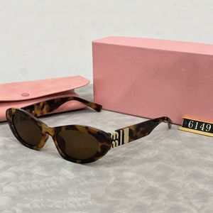 Gafas de sol de lujo para mujer diseñador mui mui color mixto adumbral gafas de sol de ojo de gato para hombres hot retro lunette de soleil full frame uv400 anteojos moda hg137 C4