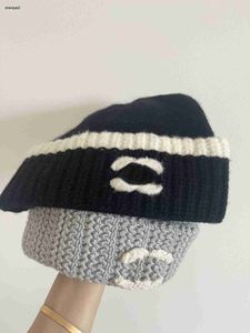 Chapeaux de luxe en laine pour nouveau-né, Crochet, logo contrasté, décoration de styliste, chapeau d'hiver pour enfants, casquettes tricotées de haute qualité pour bébé, Nov15