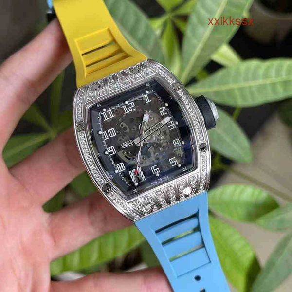 Tourne de bracelet de luxe Richa Mill Mens Business Automatique mécanique montre le diamant Calendrier Barrel Loissine Luminal Rubber Watch Swiss Horloge