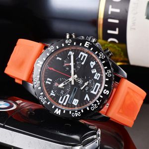 Relojes de pulsera de lujo Relojes para hombre y mujer Calidad Movimiento de cuarzo Reloj Resistencia Pro Avenger Reloj de pulsera Cronógrafo Correa de caucho de moda Reloj de pulsera deportivo Reloj