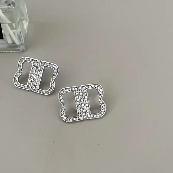 Luxurys Marque Boucles D'oreilles Femmes Designer Or Argent Diamant Boucle D'oreille Bijoux Dames De Mode Lettre B Hoop Dangle Boucles D'oreilles Anneaux 2302171BF