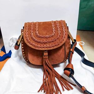 Luxurys Designer Bag Vintage classique Tassel Saddles épaule fourre-tout boisé rétro sacs à main pour femmes sacs à main bandoulière embrayage rabat Soirée voyage Sacs en cuir véritable