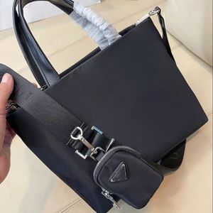 Luxe Designer tassen Driehoekig label Schoudertassen Nylon stof Crossbody tas Banket Winkelen Bruiloft Vrije tijd Zakelijk pakket 2023 HOT TOTE