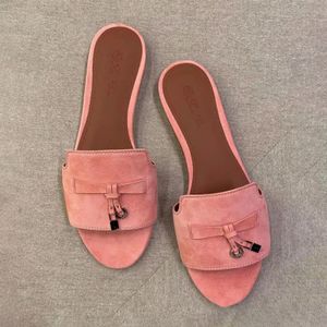 Loro Charms Zapatillas Sandalia Verano Playa Mujeres Hombres Zapatos casuales Al aire libre Plano Top Calidad Lujos Diseñador Sliders Moda Pianas Hombre Mocasín Diapositivas de cuero Mule Girl