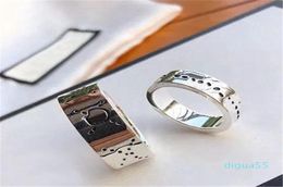 Diseñador de lujos Moda para hombre para mujer Anillo de plata Parejas Joyería de alta calidad Regalos de vacaciones simples personalizados Anillos de esqueleto3552208