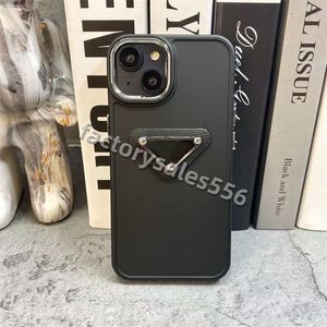 Luxurys Designer Unisexe Téléphone Cas pour iPhone 15 Pro Max 14Plus 13 12 11 XR Fashion Metal Nameplate Protect Case P Brand Back Cover Shell