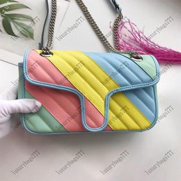Luxurys Designers Bag 443497 Colores pastel y tonos vibrantes Las bolsas de hombro de la cadena están diseñadas para usarse en varias maneras2641