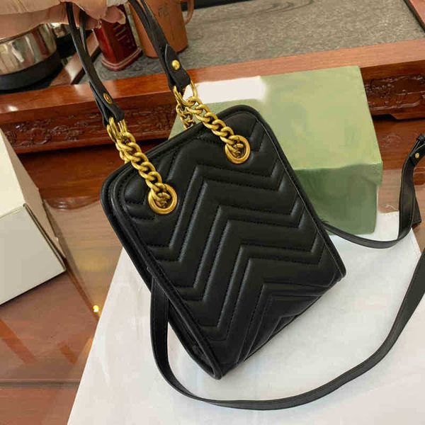 Luxurys Diseñadores Bolsos Bolso de hombro Bolsos Clásico Negro PU Cuero Estilo corazón Cadena de oro Tote Messenge Multi Pochette