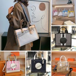 luxe ontwerpers tassen vrouwen Field Totes lederen nylon tas moet een hoogwaardige handtas zijn voor ontwerpers, een verkoopster, een portemonnee met een gekruiste ketting en een portemonnee