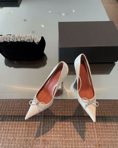 Luxurys Designers buigen dames hakken kleding schoenen pompen Designer sandalen hoge hakken bogen zwarte trouwschoenen