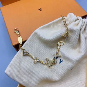 Luxurys -ontwerpers armbanden voor vrouwen bedel armband trendy mode elegante reeks kralen feest diamant sieraden cadeau groothandel verjaardagscadeaus ontwerper sieraden