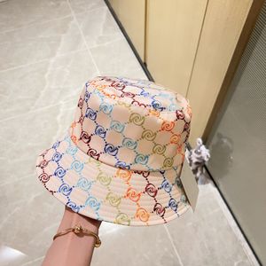 Luxurys Designers Emmer hoeden klassieke brede randkleur kleur splitsen volledige afdrukbrief Sun hoeden trend reist buckethats honderd hoed topniveau