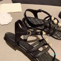 Luxurys Designers Italië Dames Sandalen Gewatteerd Zomer Schoenen Serie Flap Merk Dames Slippers Topkwaliteit Heren Schoen Groot Ketting Echt Genuine