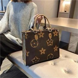 Luxurys Designers Onthego Tote Bag Brand Bolsos para mujer Monedero en relieve Moda Bolsos de hombro Cuero genuino PM MM GM ON THE GO Shopping Bag Wallet M45320 2023